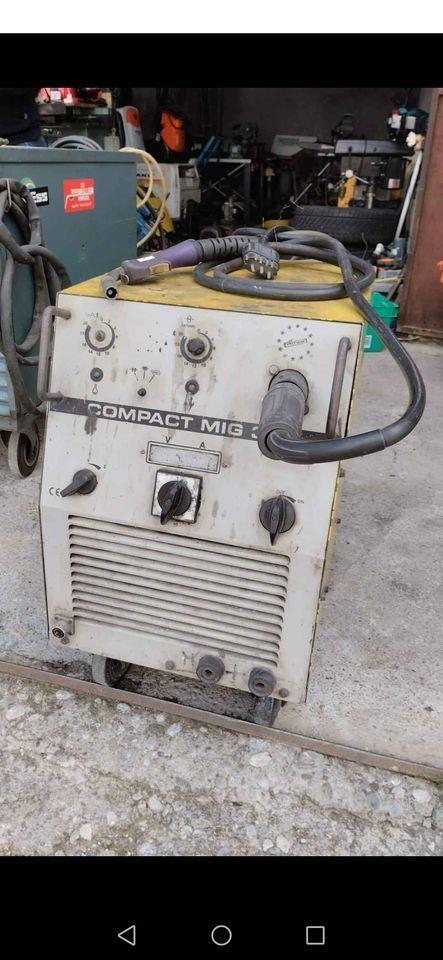 Prodaja-Aparat-veliki-Co2-i-ima-AC-dobar-ispravan-je-bez-boc