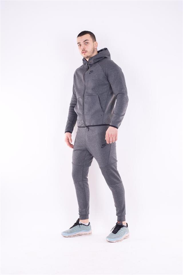 Nike-trenerke