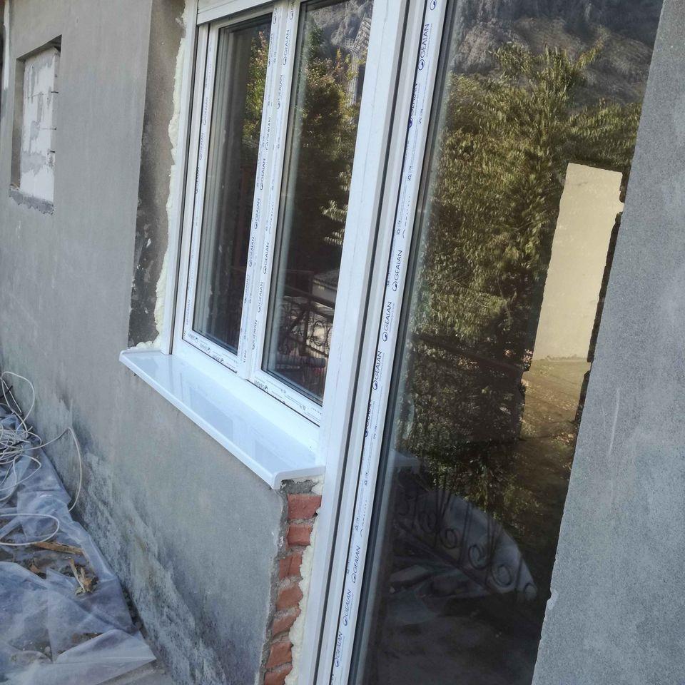 067833803