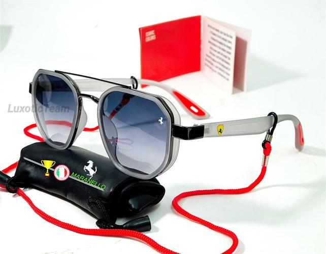 Ferarri Ray Ban 2025