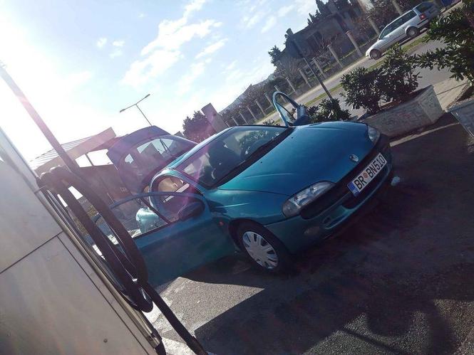 Opel tigra 1.4 benzin nije reg
