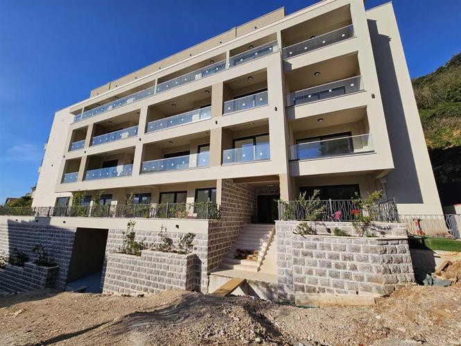 Novograddnja-Studio apartman sa bocnim pogledom na more