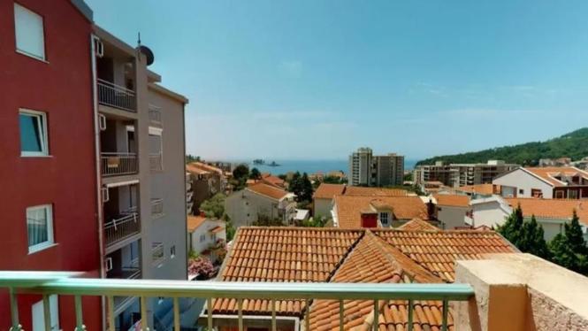 Stan na prodaju Petrovac na Moru (Budva)