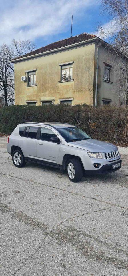 Jeep-Compass-Limited-4x4-2-2CRD-2011god--