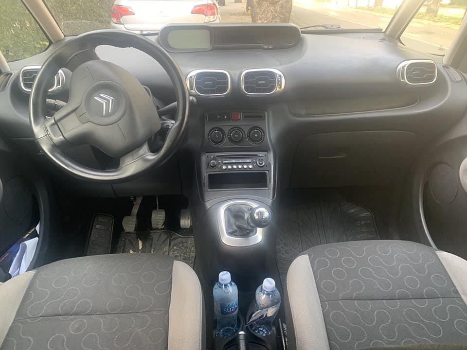 Citroen-Picaso--1-6HDI-----5500e