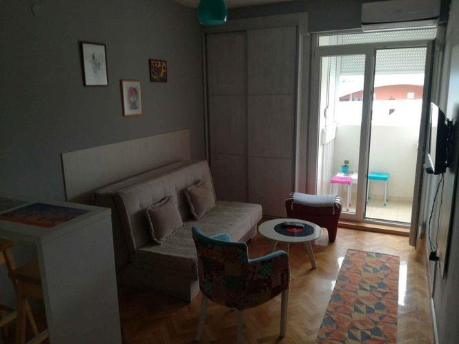 Renta garsonjera, Podgorica