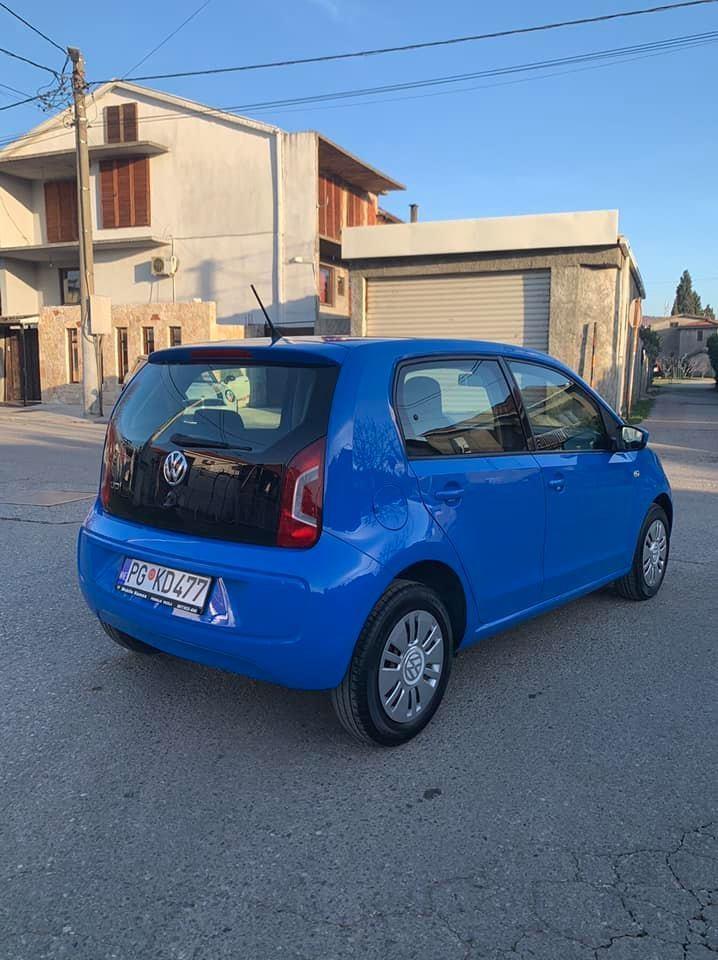 Na-Prodaju-068378379