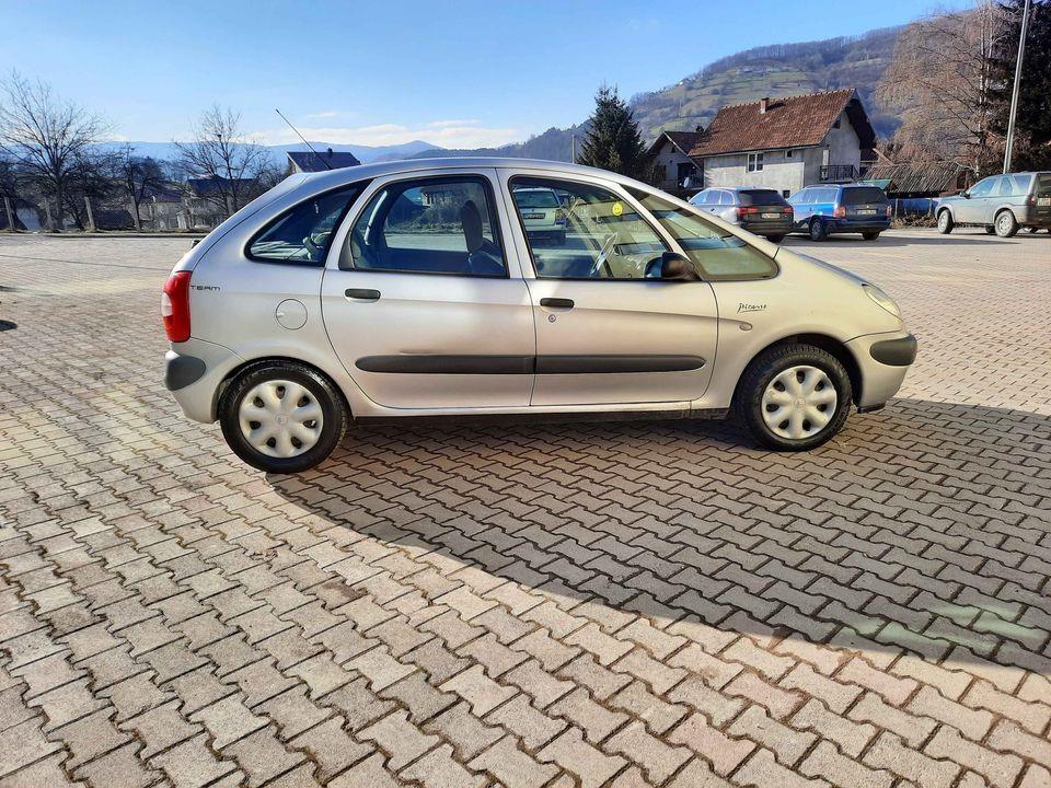 Citroen-Piccaso-benz-plin