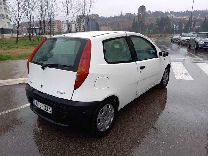 Punto 1.2 44kw fear 2000god