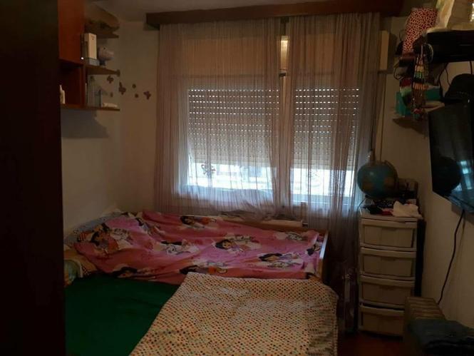 PRODAJA, DVOSOBAN ZGRADA AMERIČKOG CENTRA