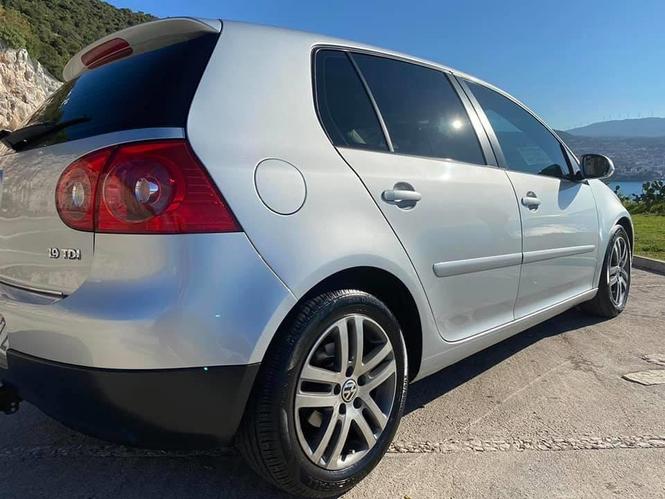 Golf V 1.9 tdi 77kw 2004