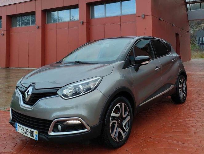 RENAULT CAPTUR