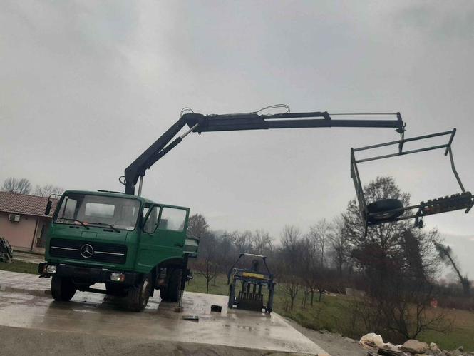 Prodajem mercedes 16 28 kiper grajfer