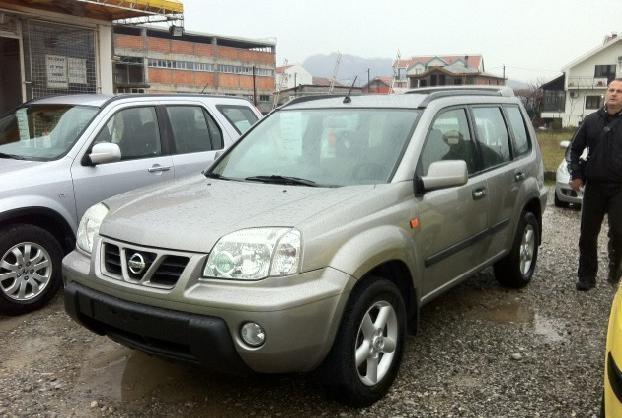 Nissan - X-Trail 2.2 Dci
