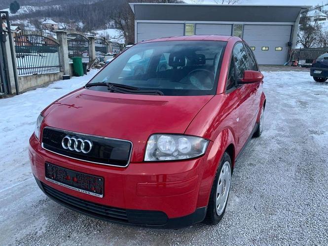 Audi A2 1.4 benz 2002GOD