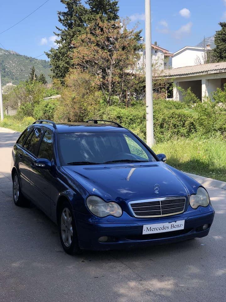 Mercedes-c220