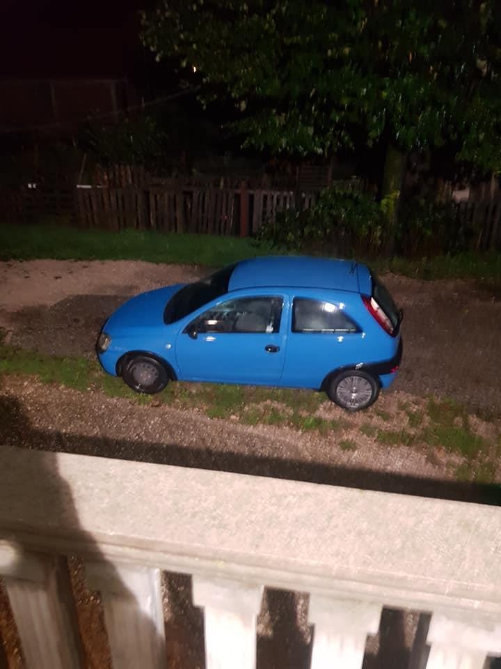 Prodajem-bmw-i-corsu