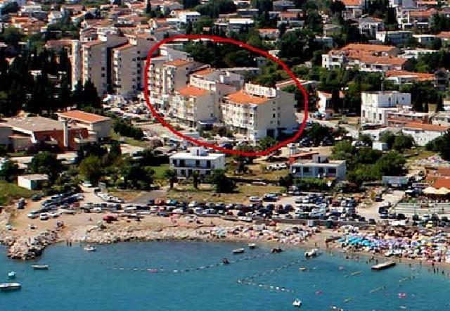 Stanovi kod pošte u Sutomoru