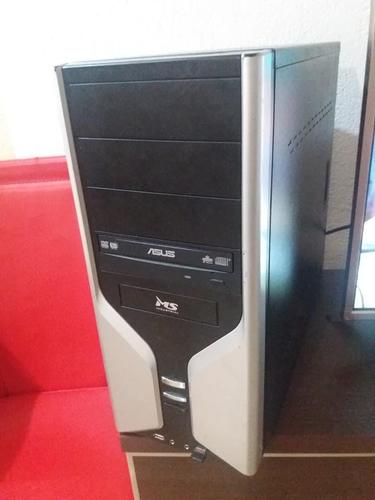 Kompjuter Asus za skolu i filmove