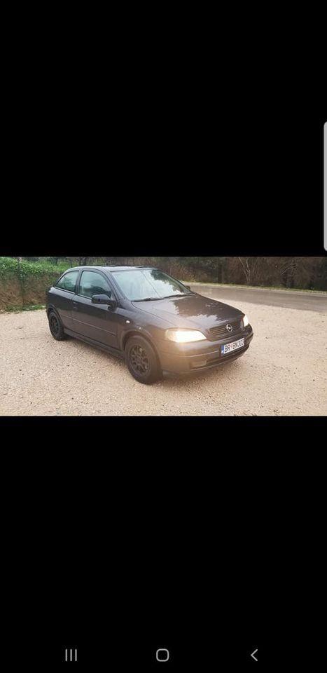 Opel-Astra
