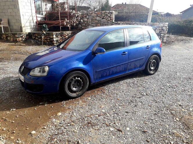 Golf 5 2.0 tdi 2006 god