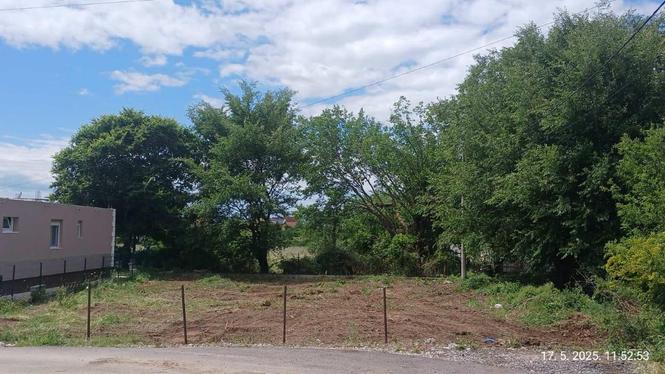 Prodaje se urbanizovan plac