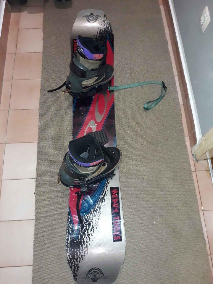 SNOWBOARD---ČIZME-I-TORBA