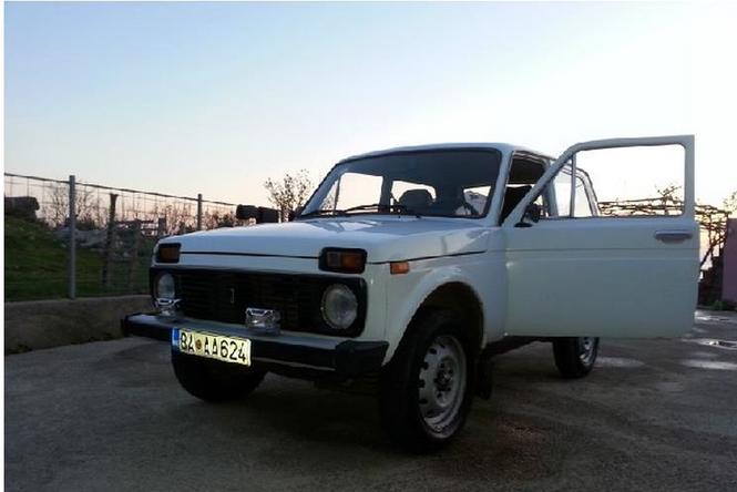 Lada Niva -99
