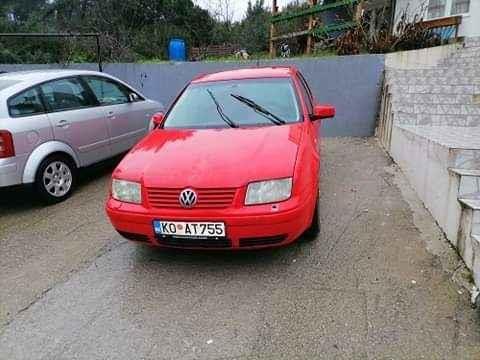 Prodaje se bora 1.6 RS benzin..