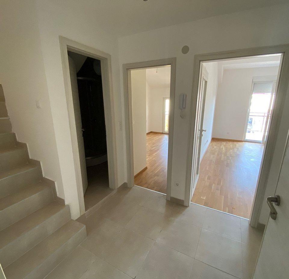 Na-prodaju-nov--neuseljavan-duplex-stan-na-Zabjelu-iza-Kines