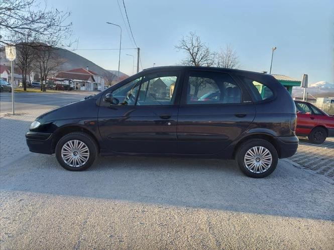 Renault megane-scenic