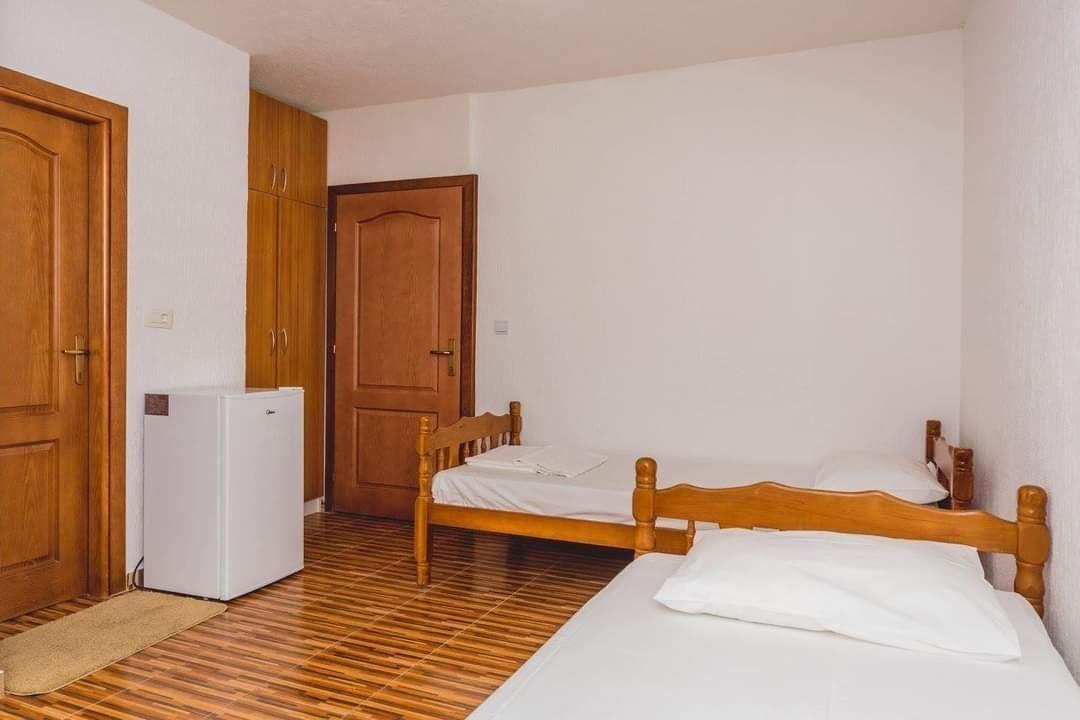 Prodaje-se-hotel-u-Dobrim-Vodama