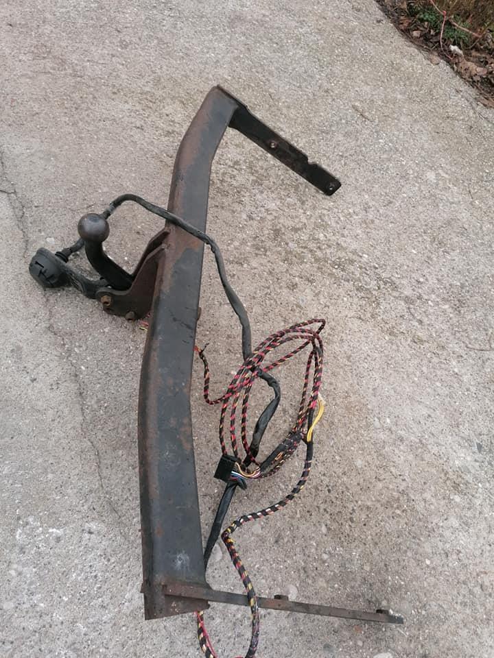 Kuka-za-touran