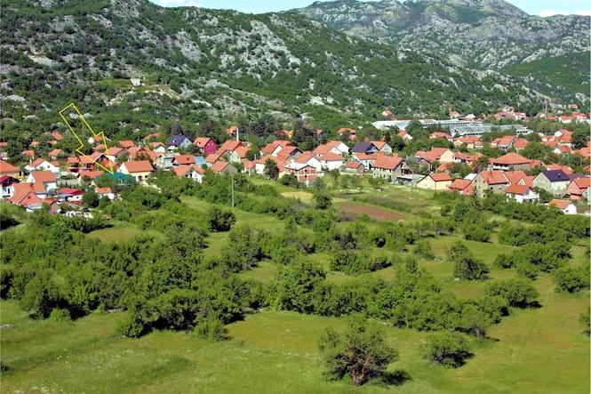 Prodajem kuću u Humcima