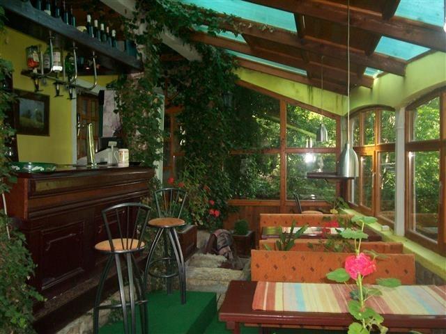 Izdajem restoran Skale u  Niksicu