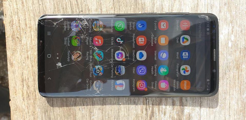 Prodajem-samsung-s9-plus-radi-ekstra-samo-staklo-sto-je-slom