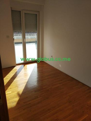 PRODAJA, DVOSOBAN NOV ZABJELO KOD PASARELE
