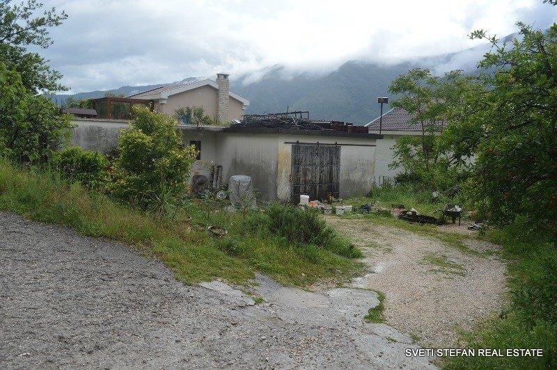 Plac-od-762m2-naselju-Dobrota