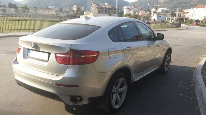 Prodajem BMW X6 3.0 D