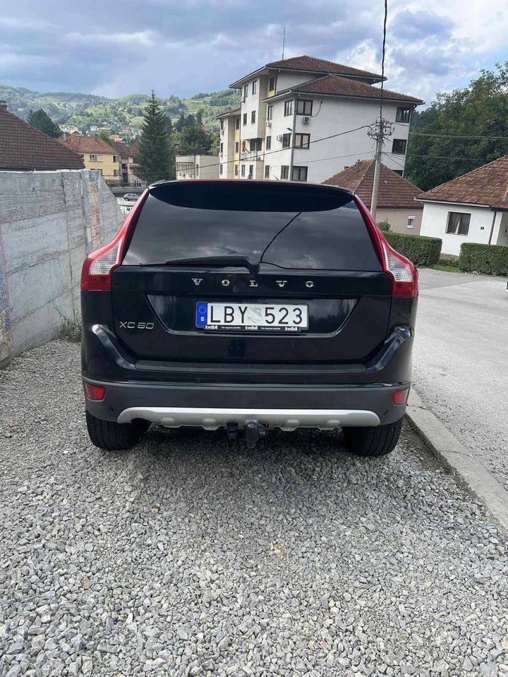 VOLVO-XC60