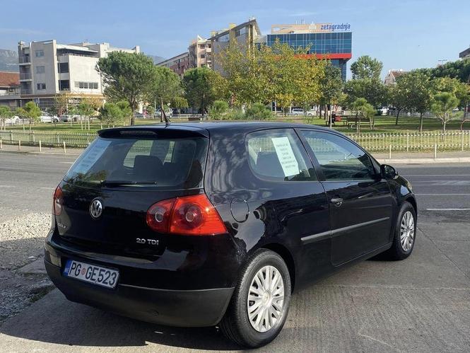 Prodajem u top stanje