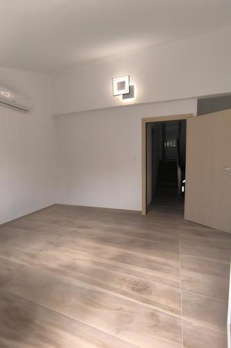 Na prodaju kuća na odličnoj lokaciji, u samom centru Budve