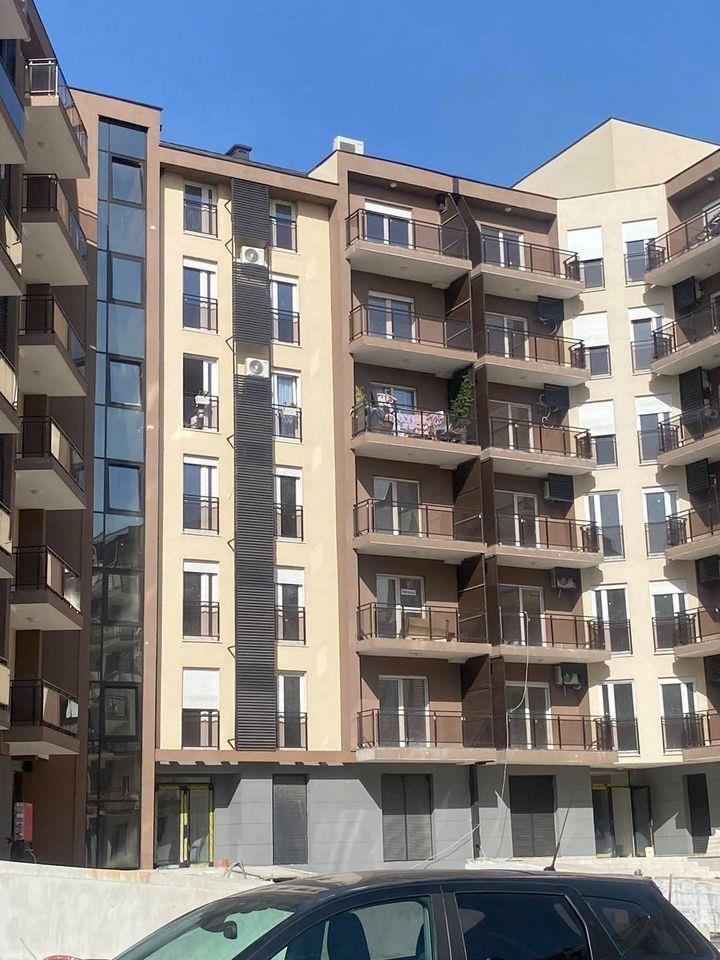 Na-prodaju-nov--neuseljavan-duplex-stan-na-Zabjelu-iza-Kines