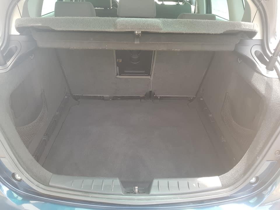 Seat-Toledo-XL-1-9-77kw--2004god--Besprekoran-auto--Mehanick