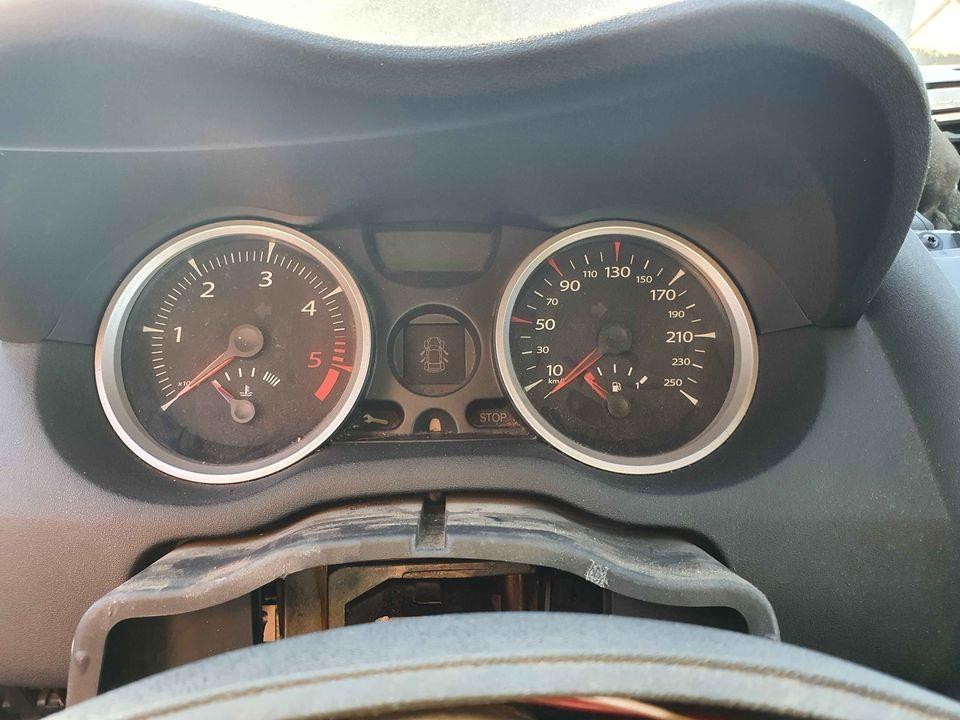 Renault-megane-u-djelovima