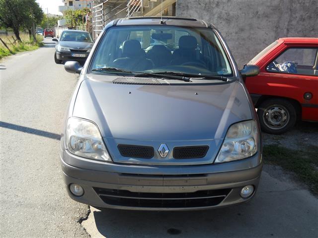 Renault Scenic -02