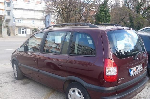 Opel--Zafira-DTI