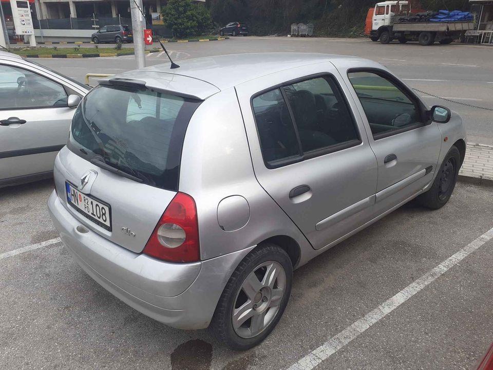 Tri-auta-kompezacija