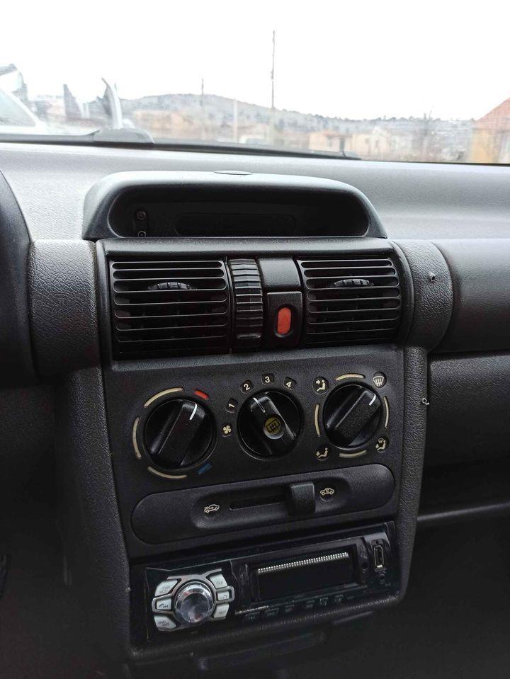 Opel-corsa-1-4-benzin