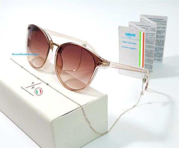 Tom Ford naocare